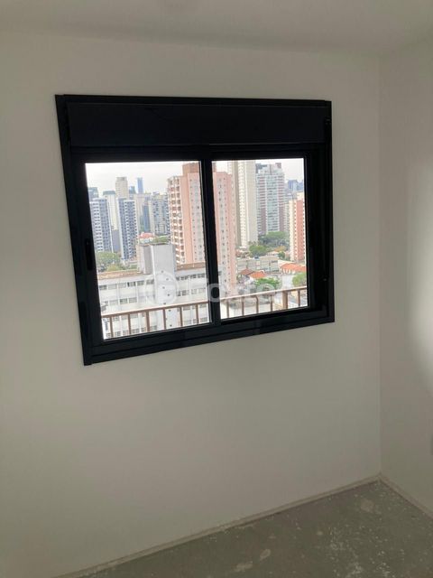 Image 4 - 928311