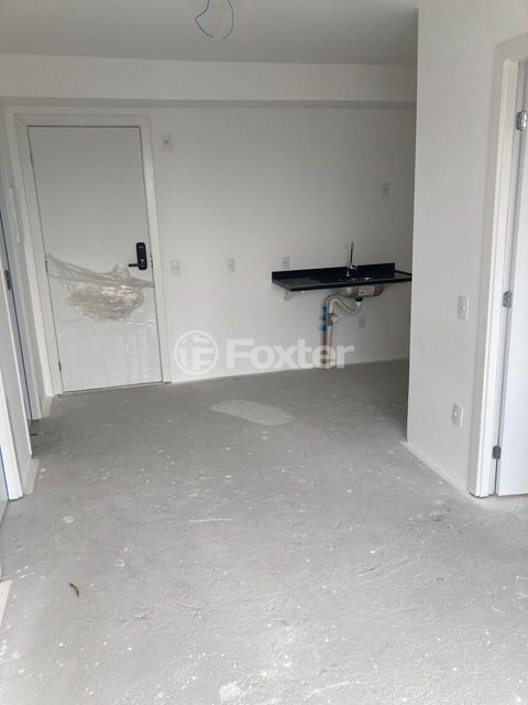 Image 7 - 928311