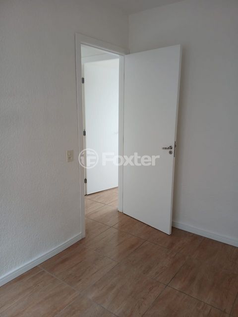 Image 6 - 928366
