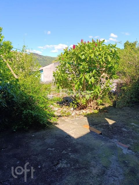Image 10 - 928375