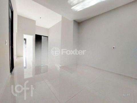 Image 4 - 928392
