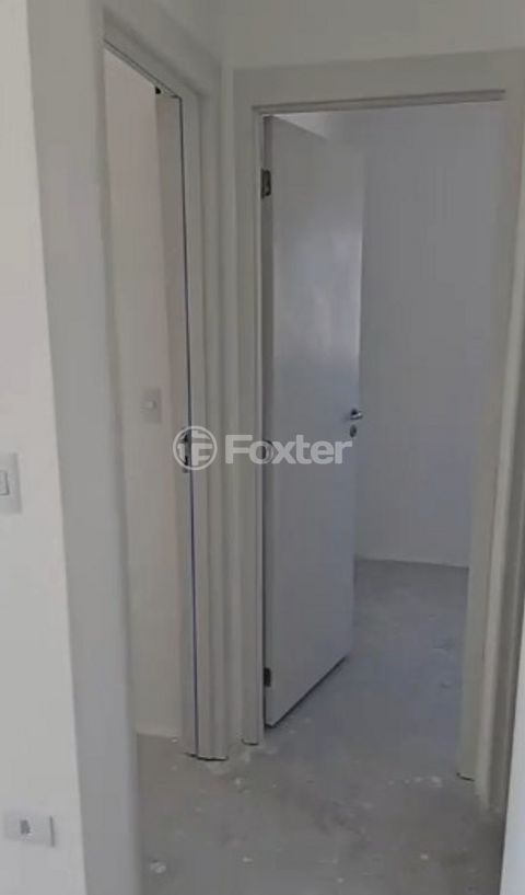 Image 3 - 928412