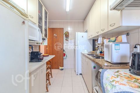 Image 7 - 928416