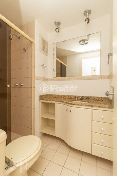 Image 8 - 928436