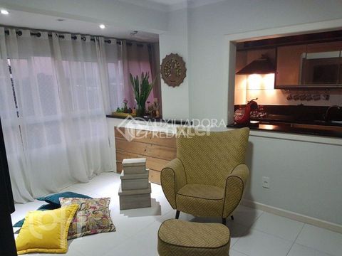 Image 3 - 928459
