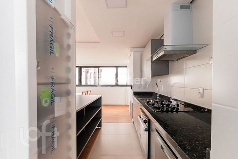 Image 6 - 928490