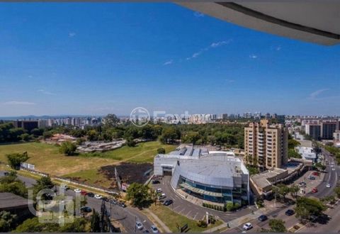 Image 8 - 928498