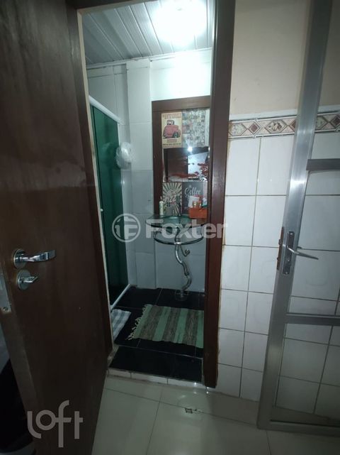 Image 4 - 928535