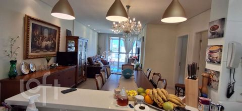 Image 17 - 928555