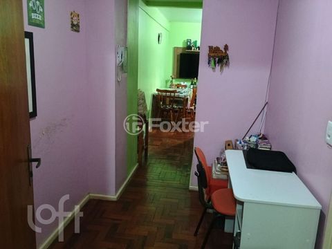 Image 8 - 928563