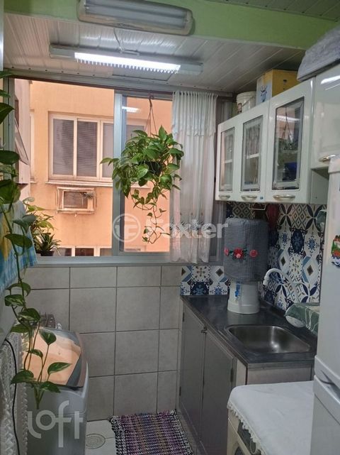 Image 3 - 928563