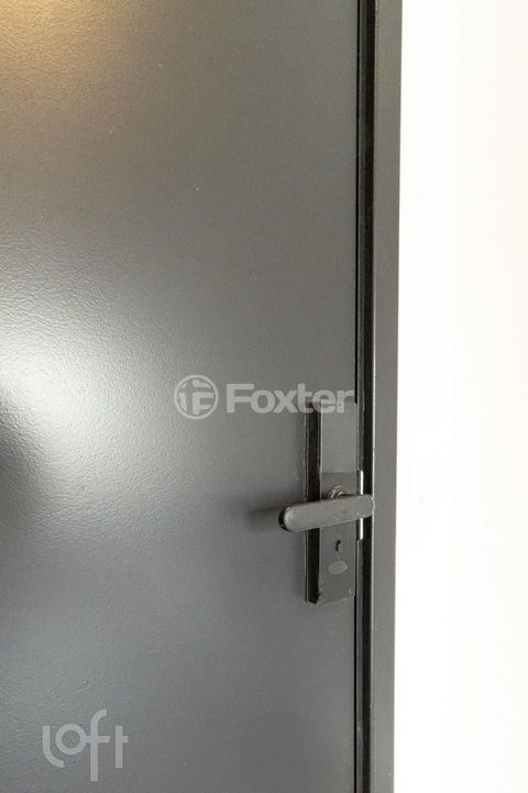 Image 7 - 928595