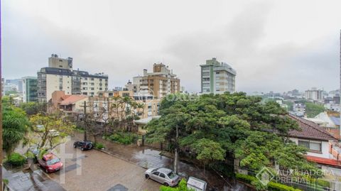 Image 17 - 928609