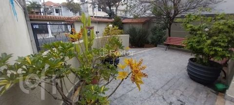 Image 11 - 928615