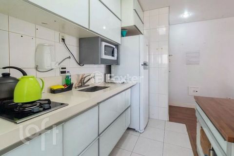 Image 7 - 928628