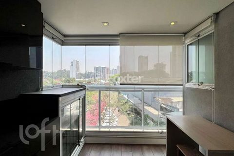 Image 13 - 928631
