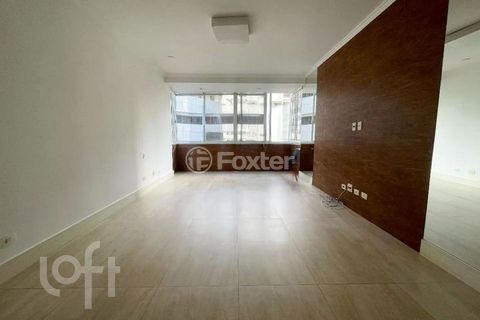 Image 1 - 928635
