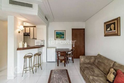 Image 3 - 928648