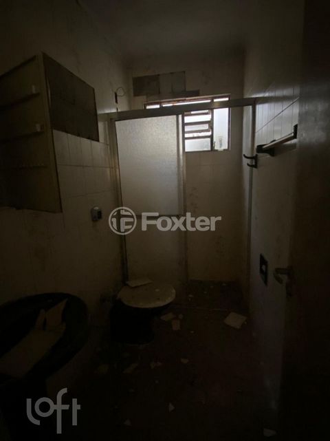 Image 4 - 928664