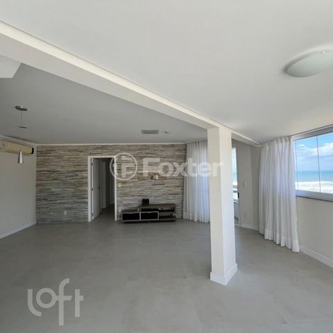 Image 4 - 928666