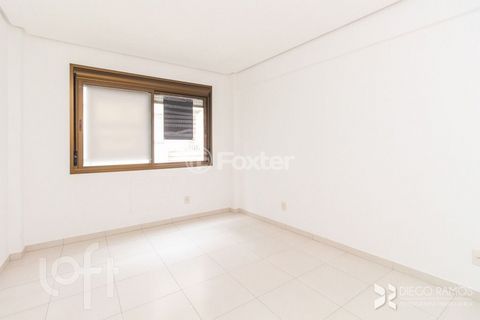 Image 4 - 928668