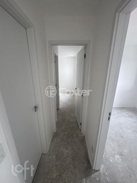 Image 11 - 928679