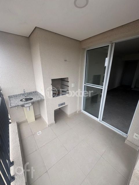 Image 2 - 928679