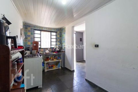 Image 7 - 928685