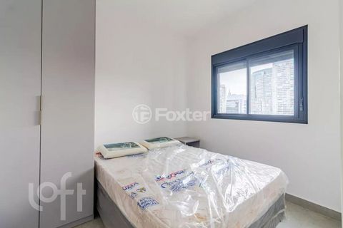 Image 6 - 928686
