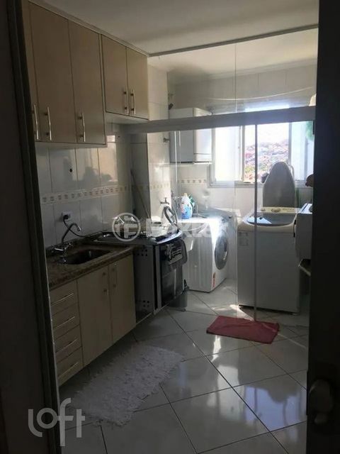 Image 2 - 928688