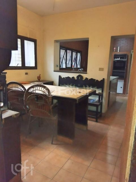 Image 2 - 928689