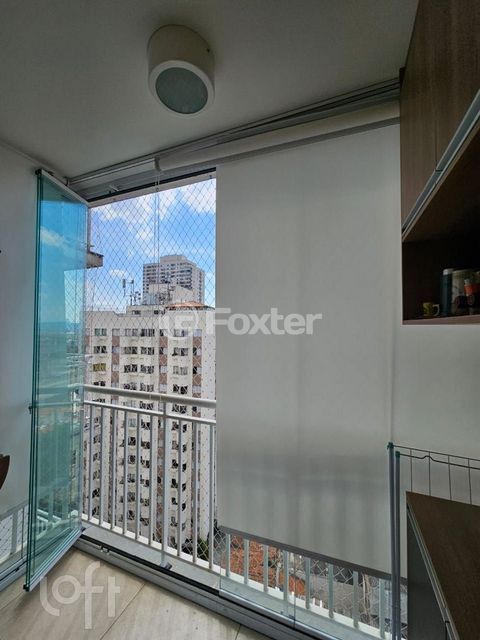 Image 1 - 928723