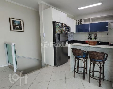 Image 3 - 928742