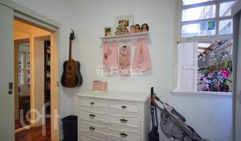 Image 8 - 928789