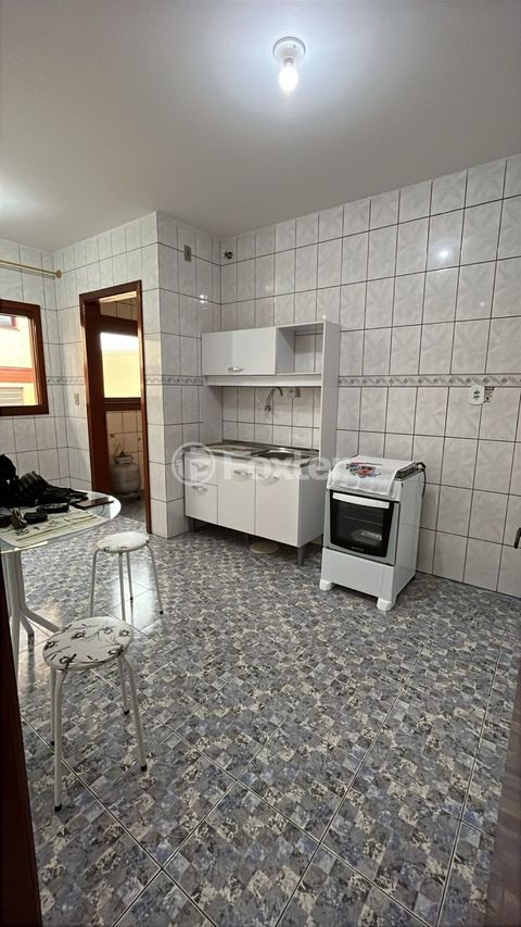 Image 4 - 928871