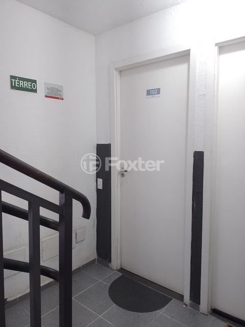 Image 8 - 928876