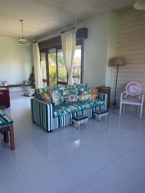 Image 17 - 928877