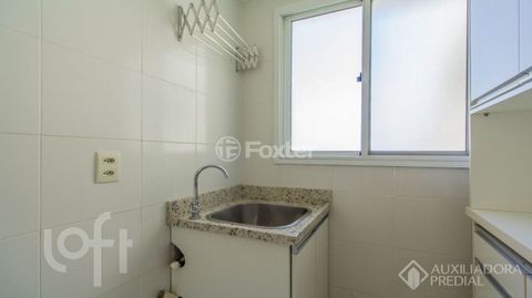 Image 7 - 928892