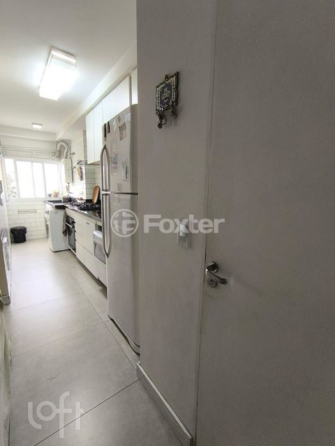 Image 4 - 928899