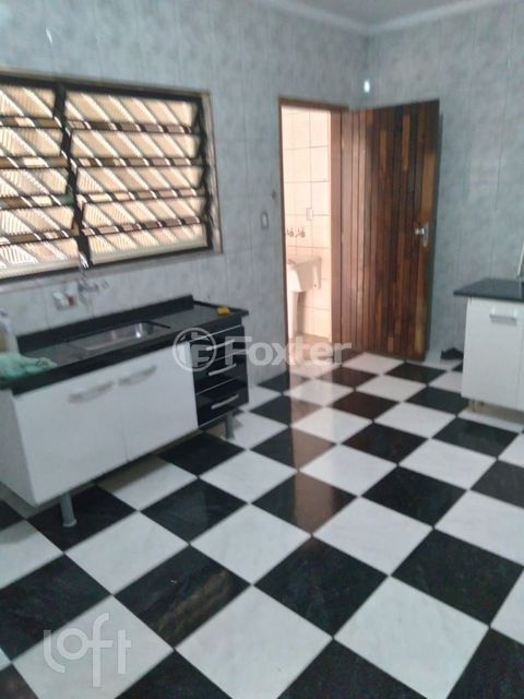 Image 0 - 928912