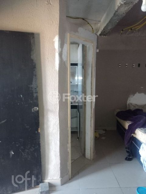 Image 3 - 928920