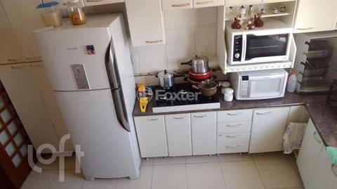 Image 1 - 928938
