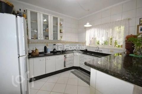 Image 11 - 928941