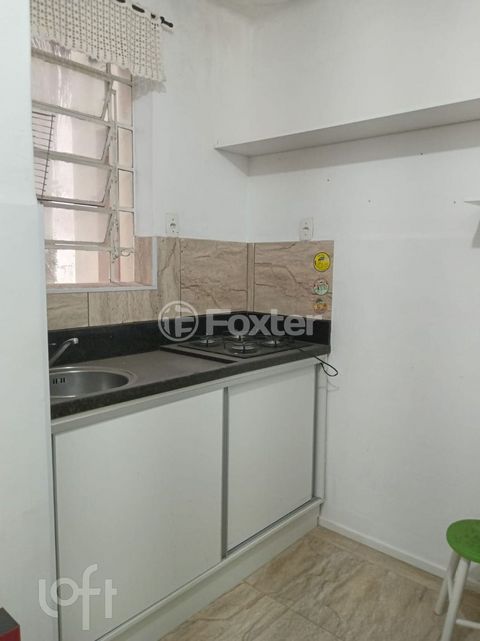 Image 3 - 928963