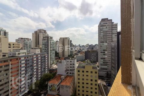 Image 19 - 928965