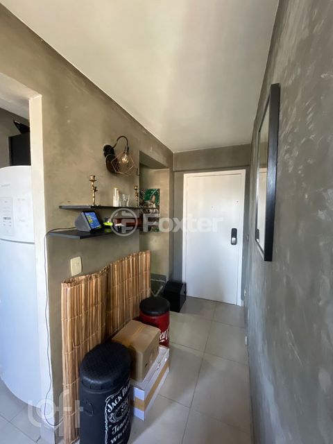Image 2 - 928968