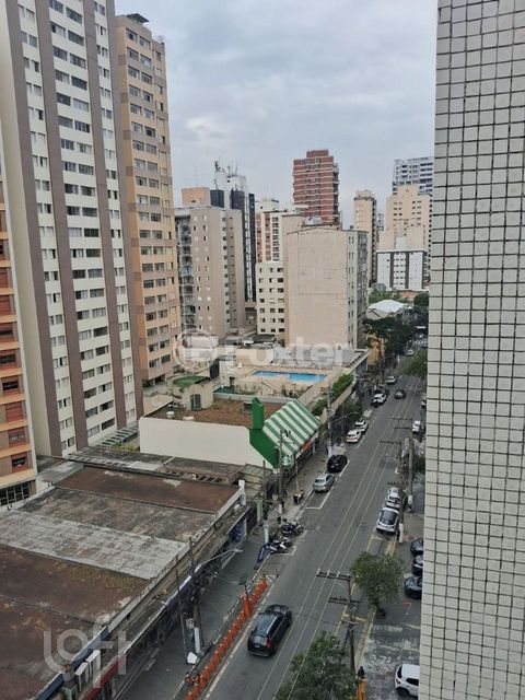 Image 15 - 928972