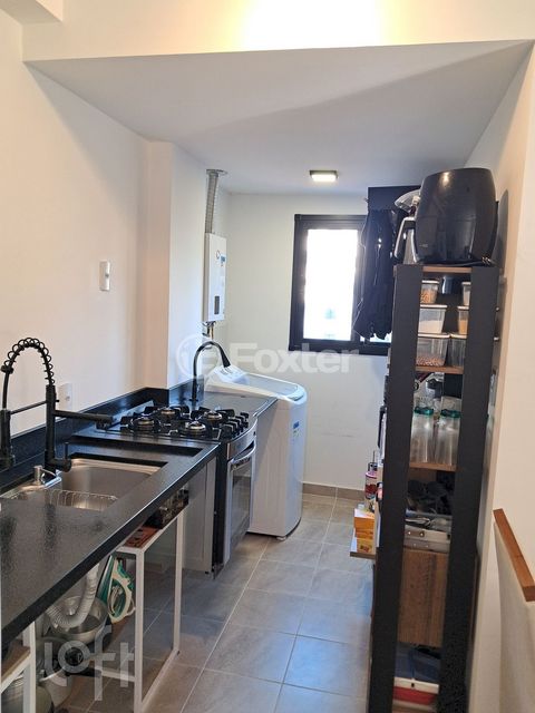 Image 3 - 928988