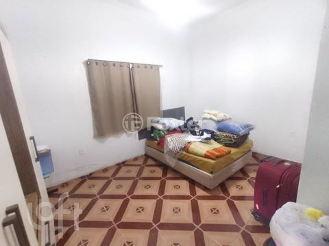 Image 7 - 929005