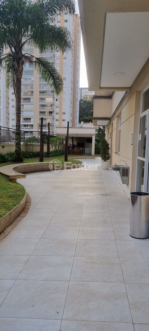 Image 3 - 929030